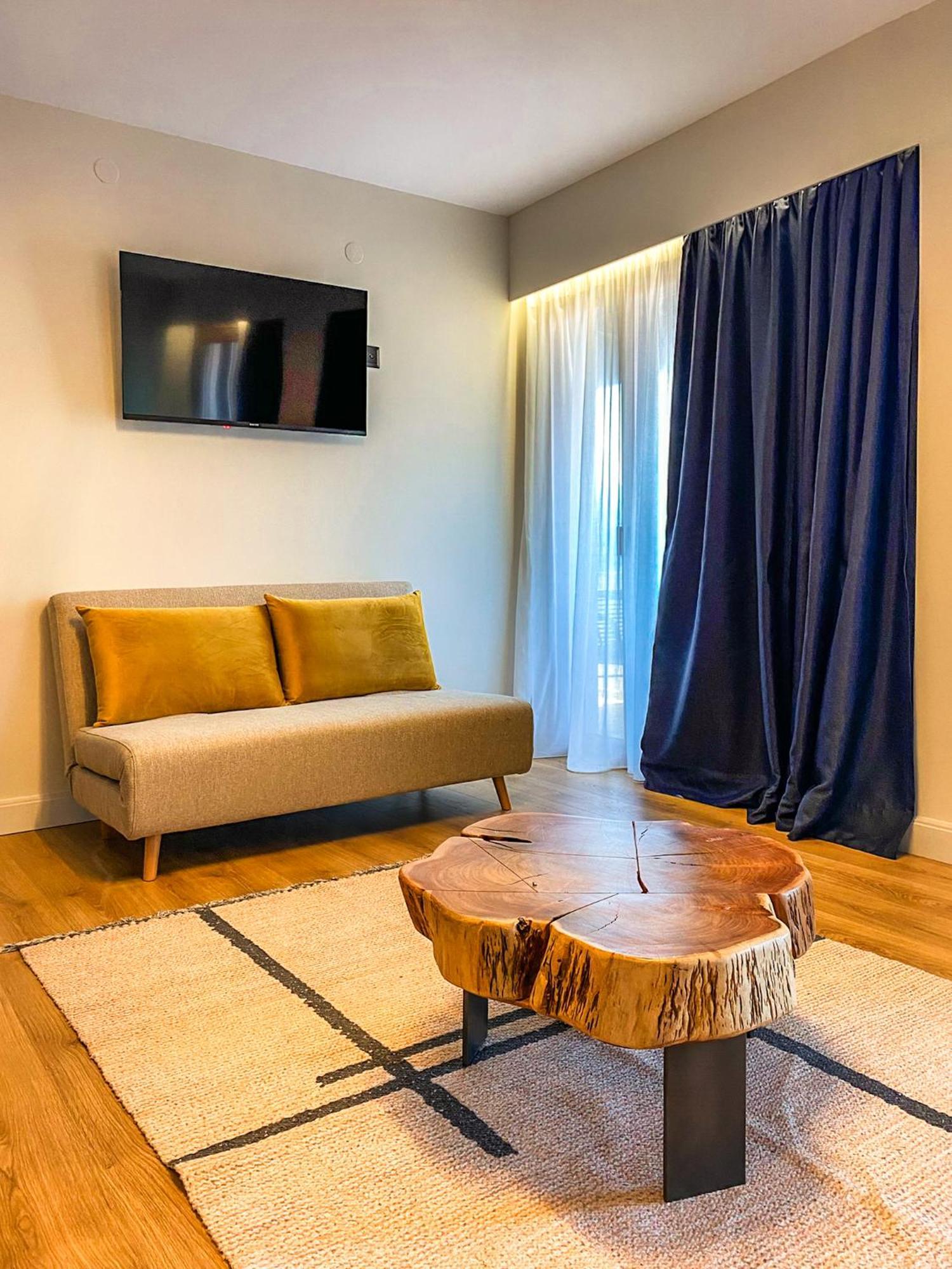 Apellou Apartments Samos Town Extérieur photo