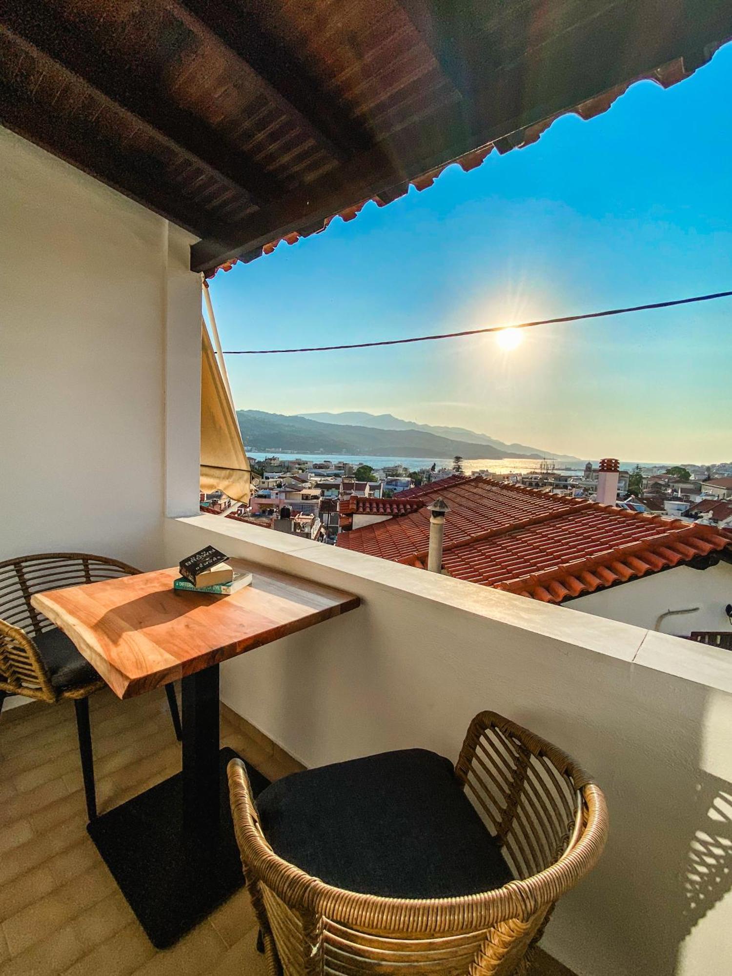 Apellou Apartments Samos Town Extérieur photo