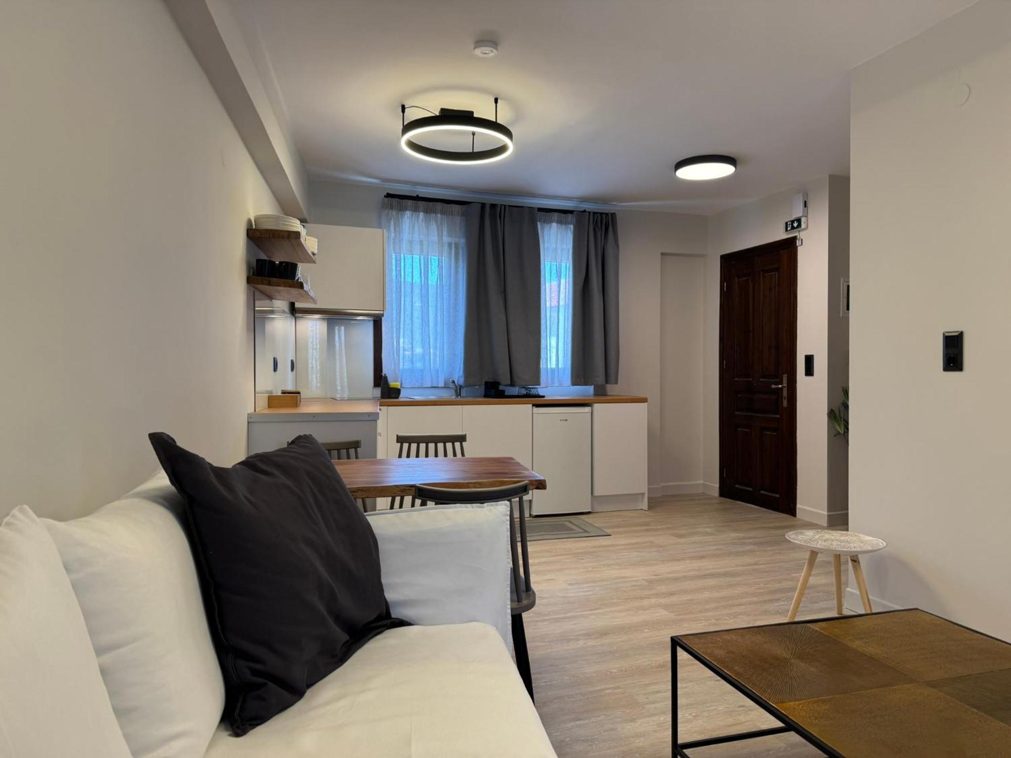 Apellou Apartments Samos Town Extérieur photo